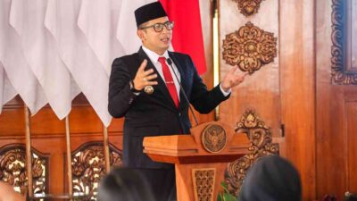 Serahkan Bantuan Modal Usaha kepada KUBE, Pj Wali Kota Mojokerto berharap Dapat Berdampak terhadap Pengembangan Usaha