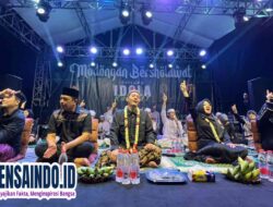 Ribuan Warga Modongan Bersholawat, Doakan Ikfina-Gus Dulloh Menang Pilkada 2024