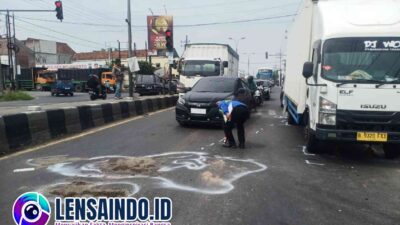 Akibat Senggol Truk Parkir, Pengendara Motor Tewas terlindas Tronton