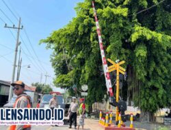 Satlantas Polres Mojokerto Lakukan Pengalihan Arus Lalu Lintas Terkait Perbaikan Rel Kereta Api