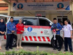 Bank Indonesia Serahkan Ambulance untuk Dukung Operasional PMI Kabupaten Mojokerto