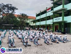 Cegah Anemia dan Stunting, Ratusan Pelajar MTs Hikmatul Amanah Minum Susu Bersama