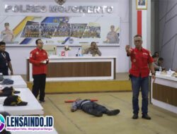 Polres Mojokerto Latih Linmas Tangguh Hadapi Kebakaran dan Bencana Alam