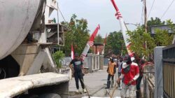 Tingkatkan Akses Transportasi, Pemdes Temon Mojokerto Cor Jalan Lingkungan Dusun Pelem