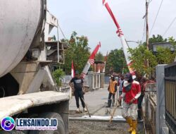 Tingkatkan Akses Transportasi, Pemdes Temon Mojokerto Cor Jalan Lingkungan Dusun Pelem