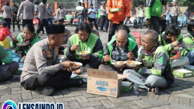 Doa Bersama untuk Affan, Kebersamaan Ojol dan Polres Mojokerto Kian Erat