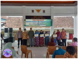 Pemdes Dlanggu Salurkan BLT DD Tahap Akhir kepada 24 Warga yang Berhak Menerima