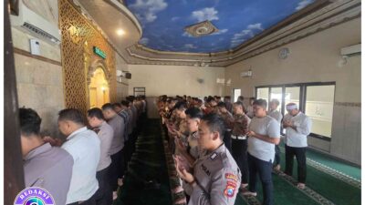 Polres Mojokerto Kota Gelar Sholat Ghaib untuk Korban Bencana Sumatera dan Aceh