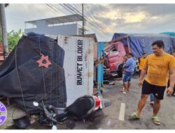 Truk Gandeng Oleng, Tiga Truk dan Satu Motor Terlibat Kecelakaan Beruntun di Mojokerto
