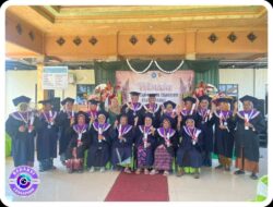 Satu-satunya di Bangsal, Desa Salen Gelar Wisuda Sekolah Lansia Tangguh