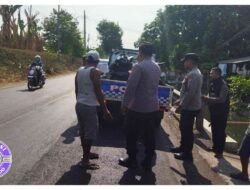 Motor PCX Tabrak Truk Saat Menyalip di Gedeg Mojokerto, Pengendara Tewas Ditempat